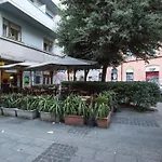 Urban Oasis Labicana With Patio 2 - Free Parking *