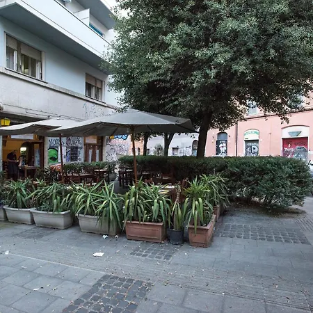 Urban Oasis Labicana With Patio 2 - Free Parking *