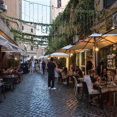 Urban Oasis Labicana With Patio 2 - Free Parking *