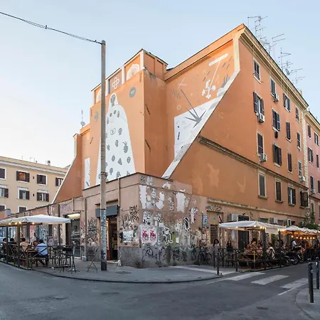 Urban Oasis Labicana With Patio 2 - Free Parking Lejlighed