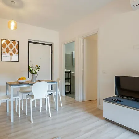 Urban Oasis Labicana With Patio 2 - Free Parking Lejlighed