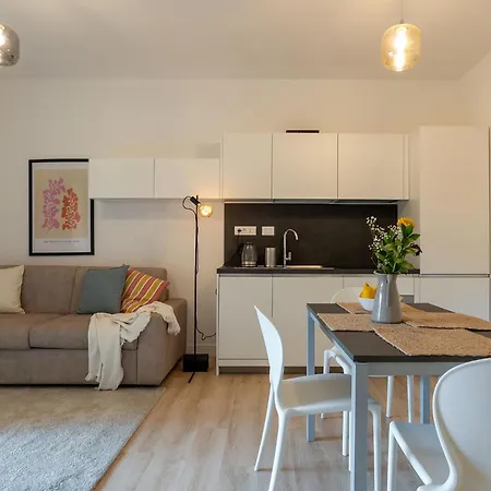 Urban Oasis Labicana With Patio 2 - Free Parking