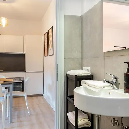 Urban Oasis Labicana With Patio 2 - Free Parking Lejlighed