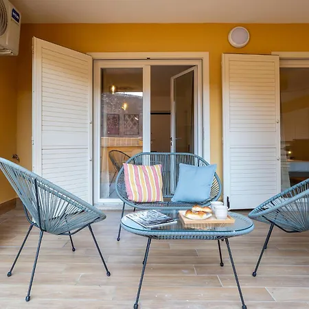 Urban Oasis Labicana With Patio 2 - Free Parking Lejlighed