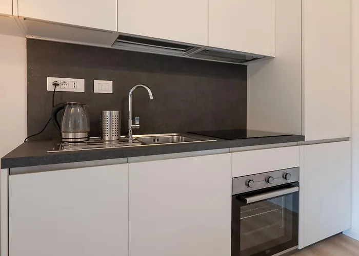 Апартаменты Urban Oasis Labicana With Patio 2 - Free Parking Рим